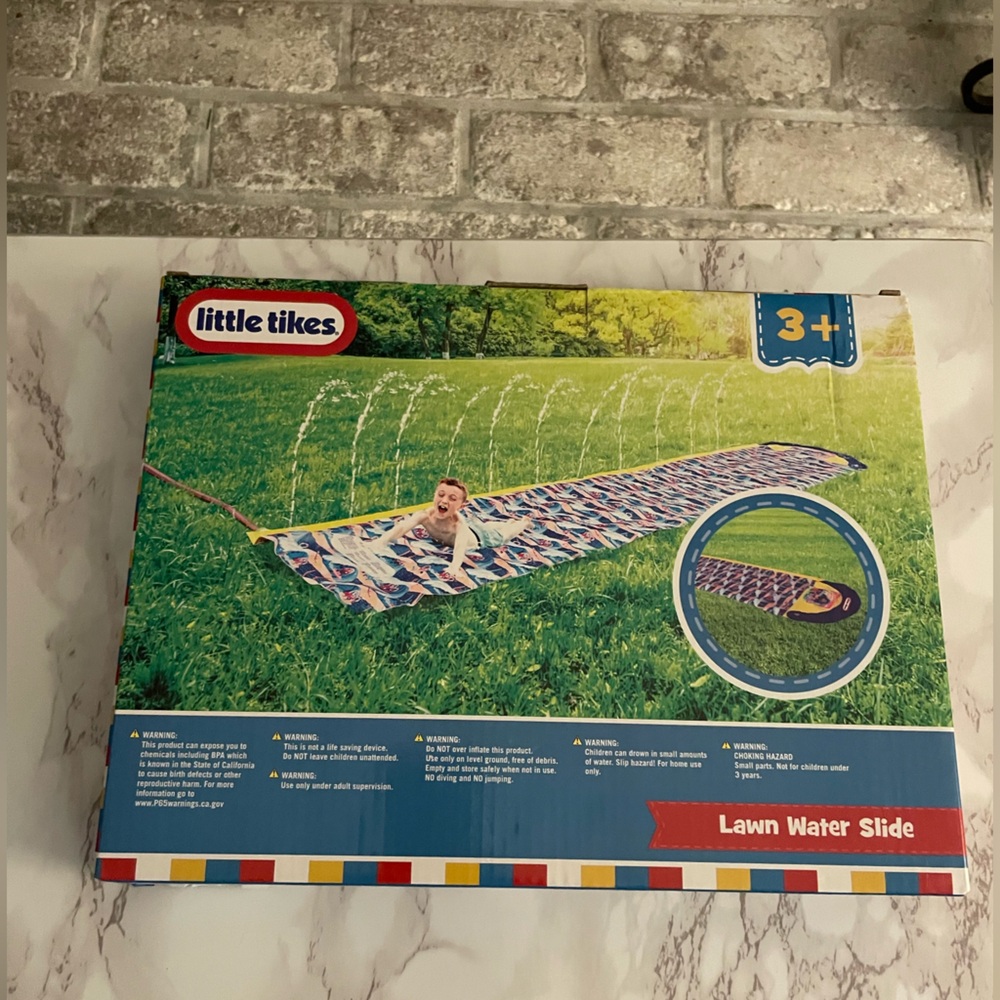 NEW Little Tikes Lawn Water Slide